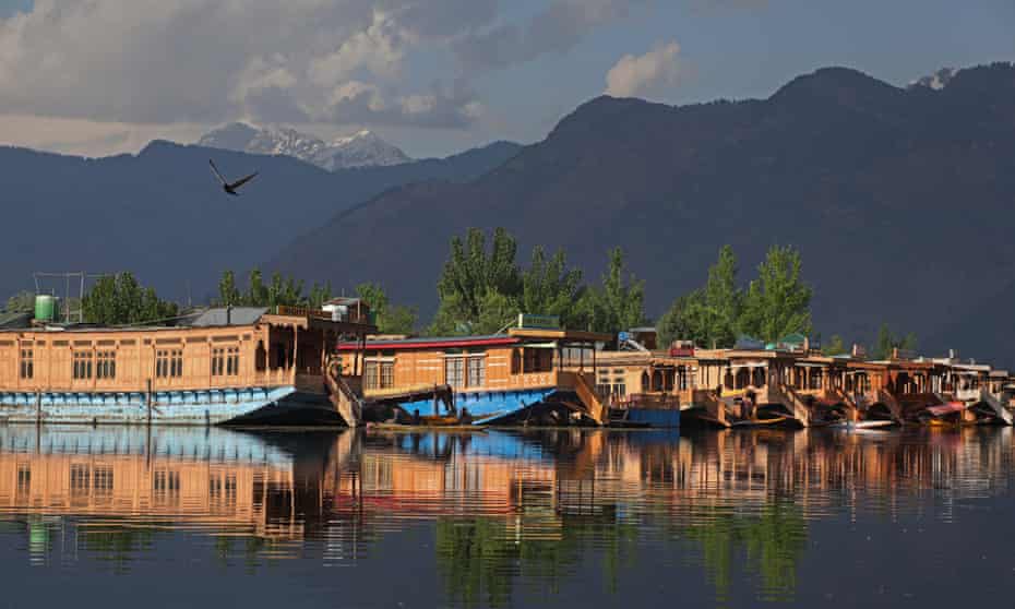 Best tour package  kashmir  Pahalgam - Gulmarg - Srinagar