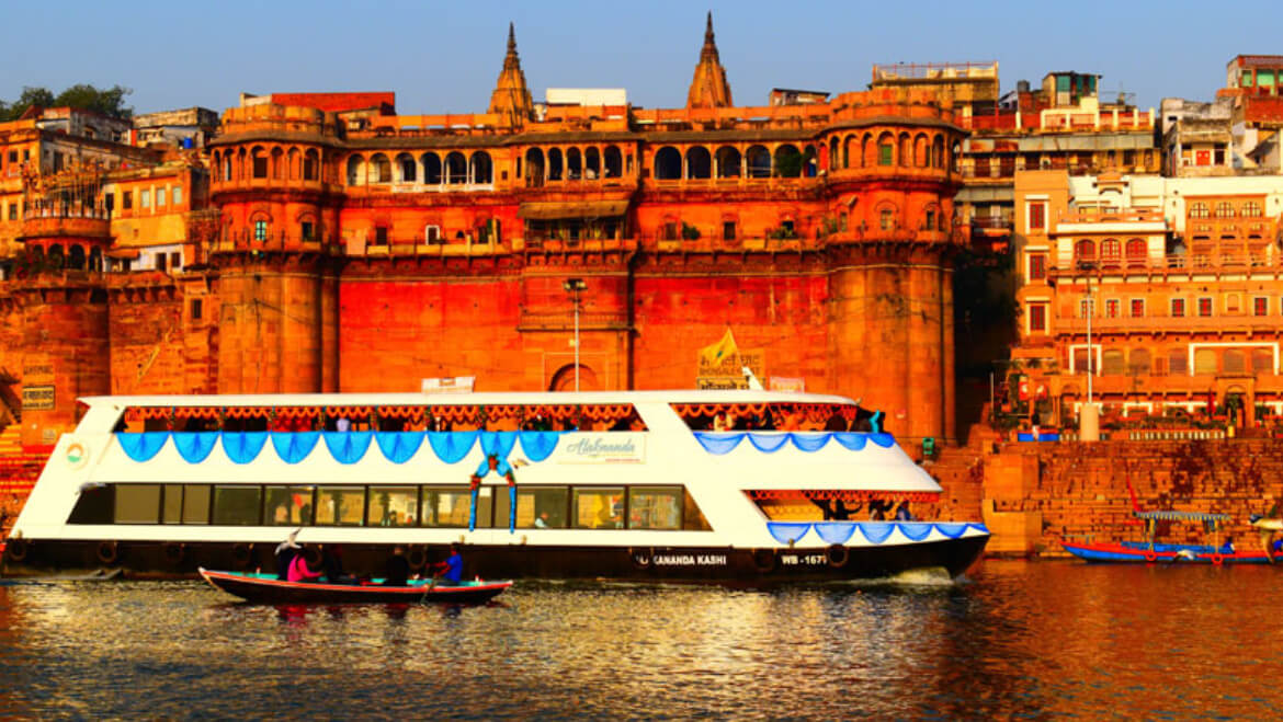 Varanasi-Luxury-Cruise