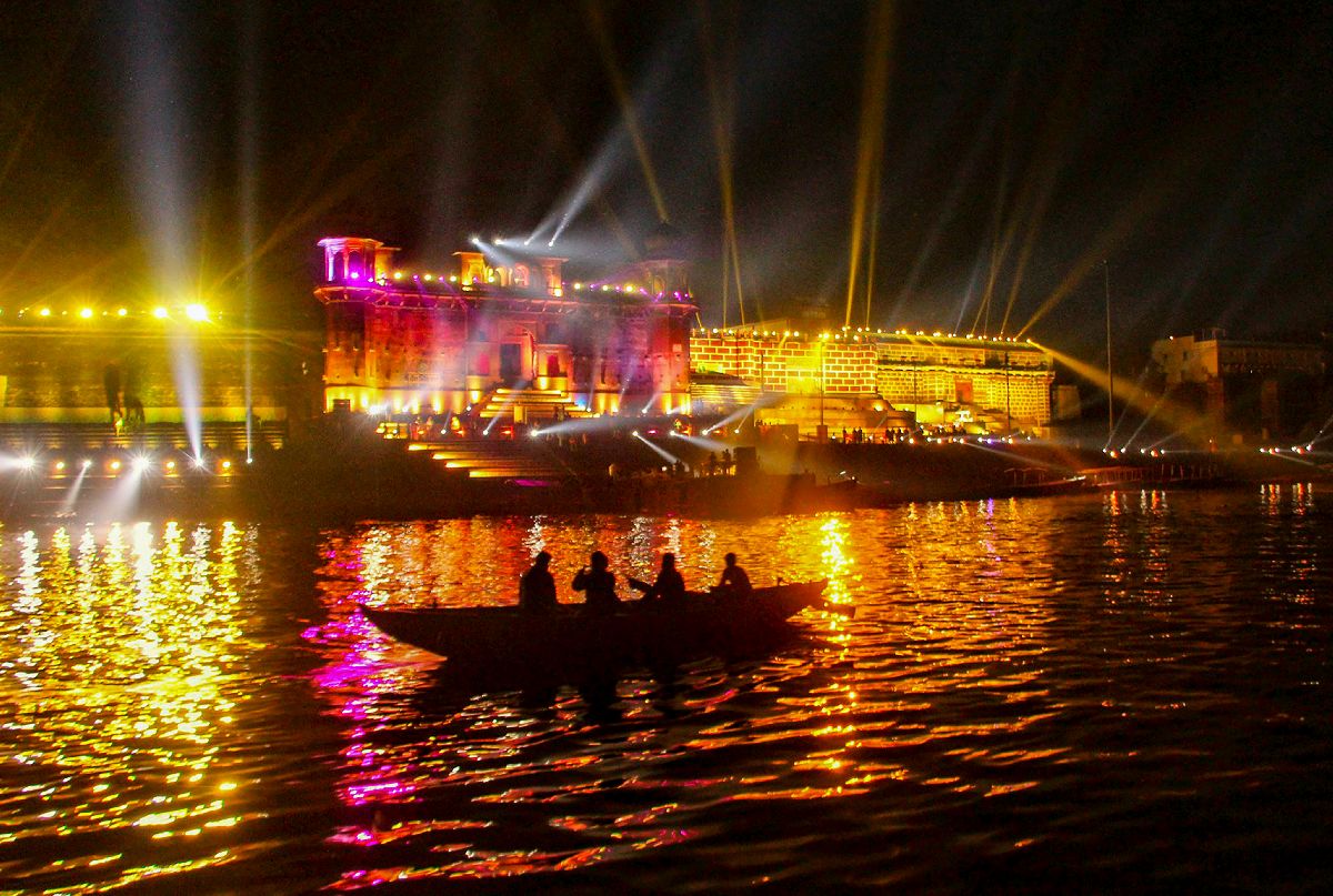 Varanasi Dev Diwali Tour Package 1N 2D